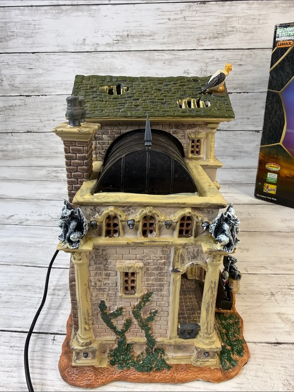 Lemax “Rest in pieces Mausoleum” Spooky Town read description AS IS